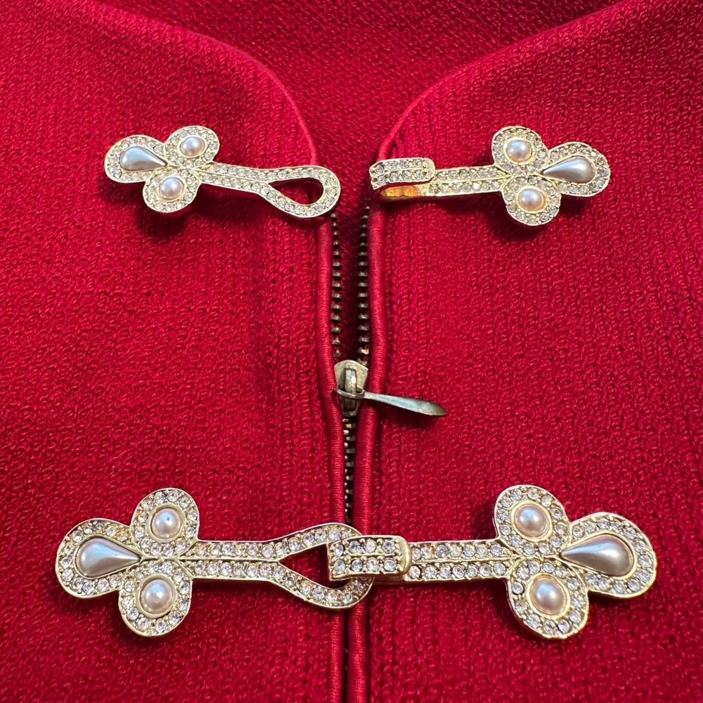 St. John Evening Red Santana Knit Jacket Gold Jeweled Hook Closures Sz 2 (S) - Picture 7 of 12